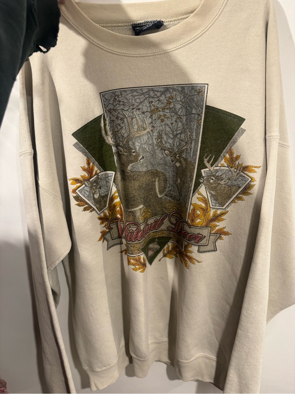 Vintage deer hunting sweatshirt